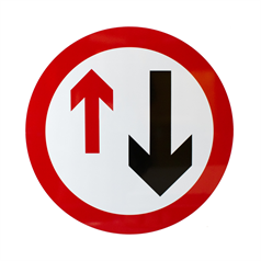 Give Way to Oncoming Vehicles Priority to Oncoming Traffic Sign (Diag 615) - 750mm