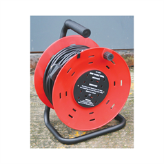 240V 13A Cable Reel comes with 2 x 13A Sockets