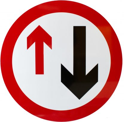 	Give Way to Oncoming Vehicles Priority to Oncoming Traffic Sign (Diag 615)
