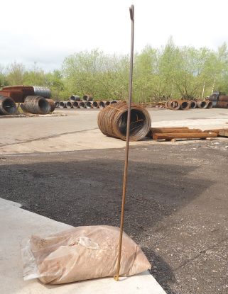     Non-Penetrating Fencing Pin
